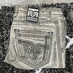 Men’s Rock Revival cargo shorts